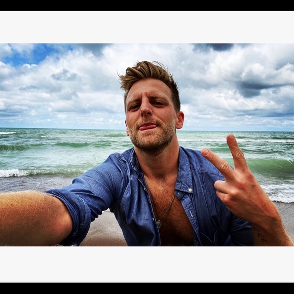 Meet your Posher, Lukas - Picture 1 of 4